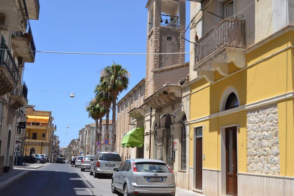 Casa Vacanze Trinisula Sicily Home Scicli Luaran gambar